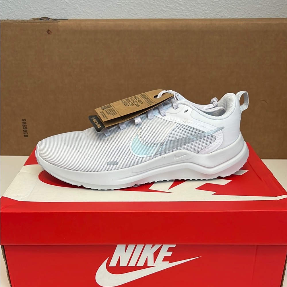 Nike White and Light Blue Athletic Sneakers